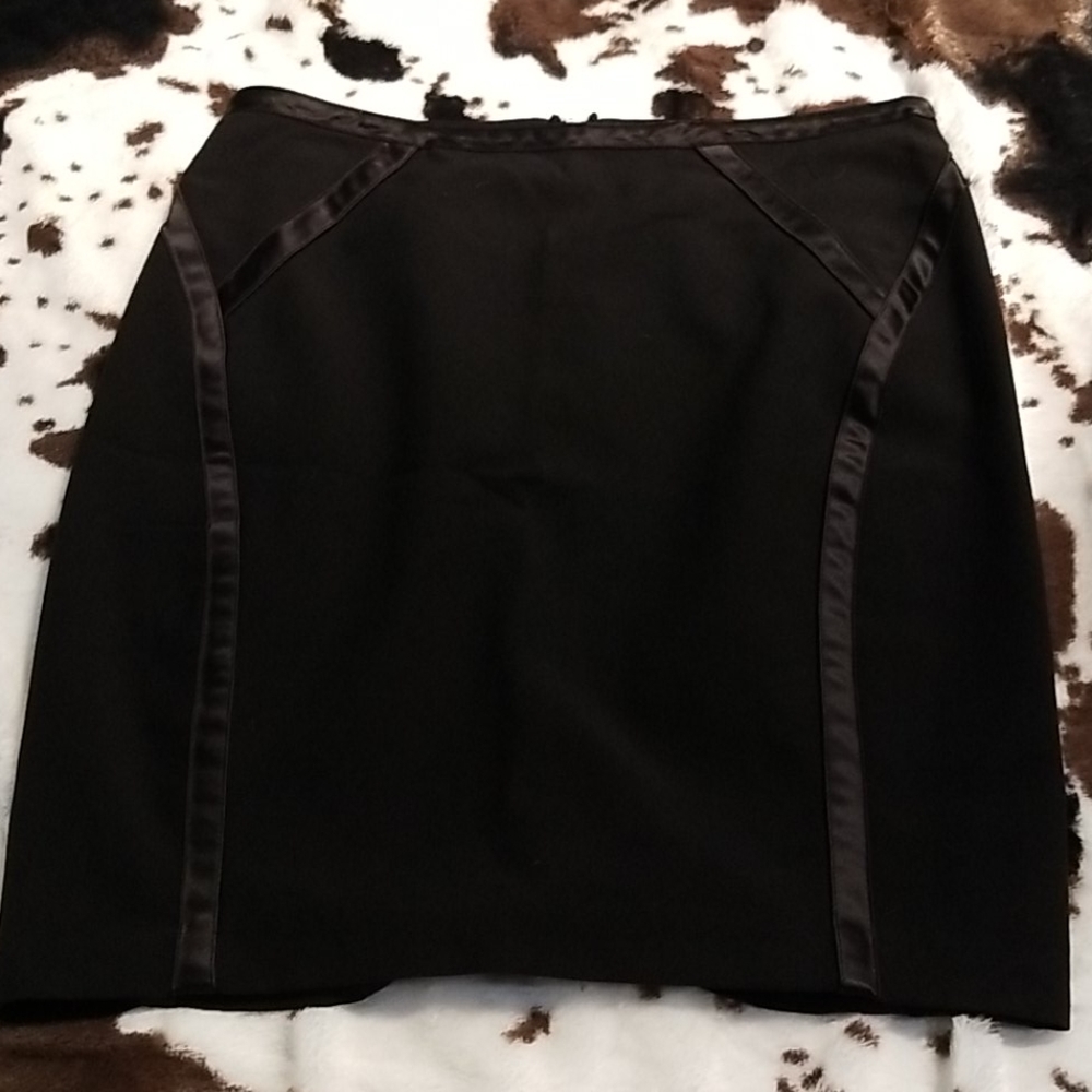 IZ Byer Black Pencil Skirt